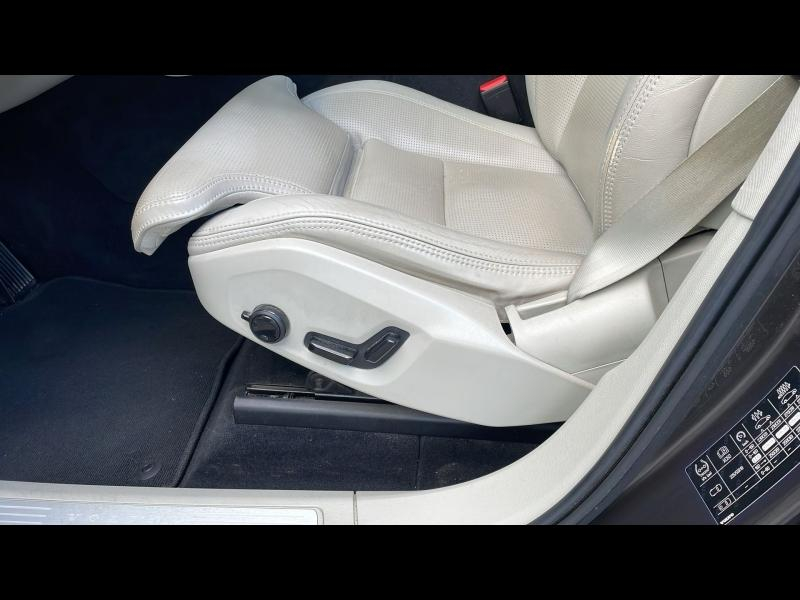 Photo 13 de l’annonce de VOLVO XC60 d’occasion à vendre à FRÉJUS