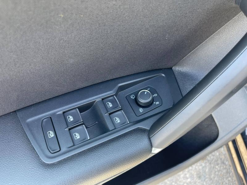 Photo 16 de l’annonce de VOLKSWAGEN Tiguan d’occasion à vendre à MONTFAVET
