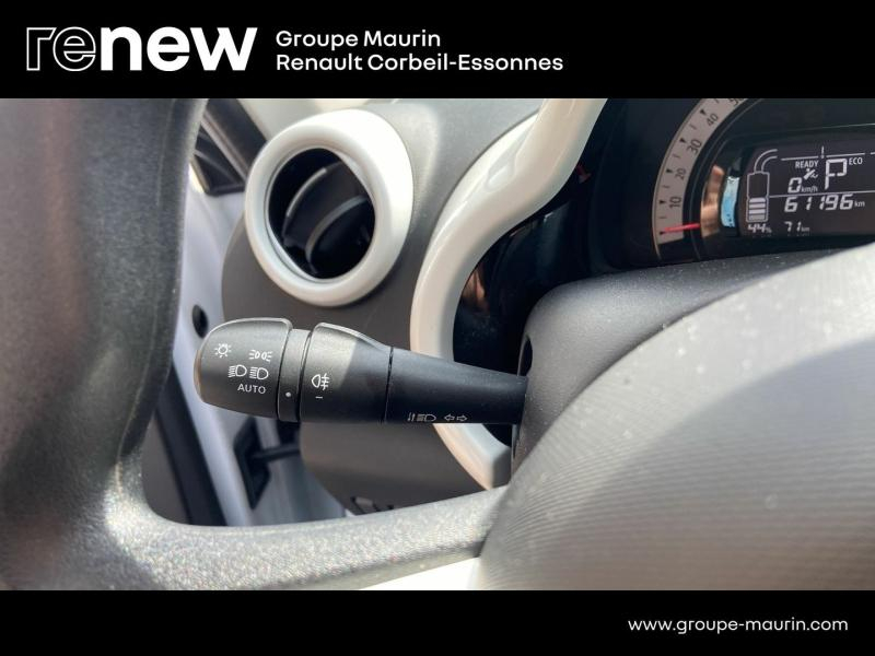 Photo 18 de l’annonce de RENAULT Twingo d’occasion à vendre à CORBEIL-ESSONNES