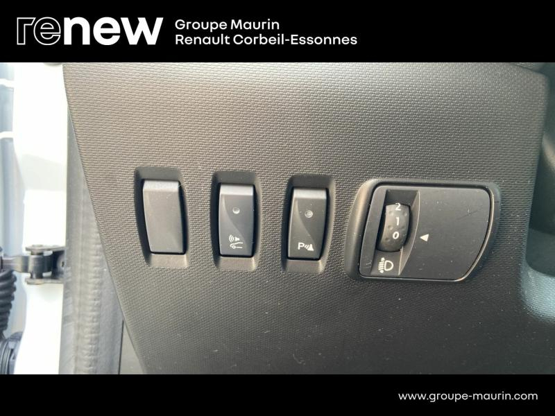 Photo 19 de l’annonce de RENAULT Twingo d’occasion à vendre à CORBEIL-ESSONNES