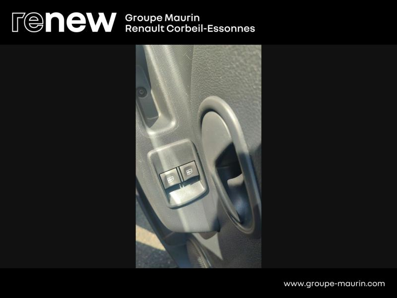 Photo 14 de l’annonce de DACIA Sandero d’occasion à vendre à CORBEIL-ESSONNES
