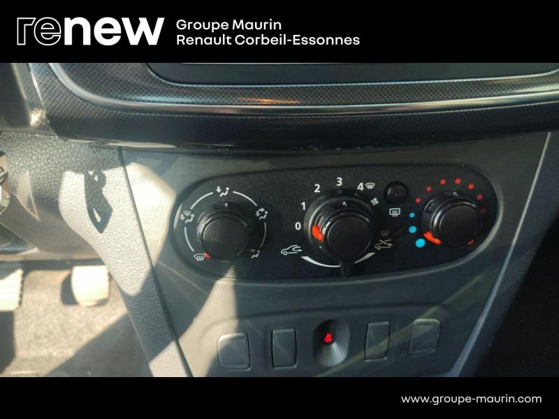 Photo 17 de l’annonce de DACIA Sandero d’occasion à vendre à CORBEIL-ESSONNES
