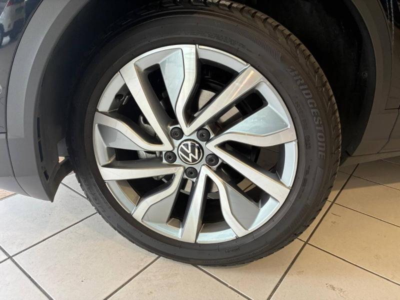 Photo 3 de l’annonce de VOLKSWAGEN T-Roc d’occasion à vendre à CHENNEVIÈRES-SUR-MARNE