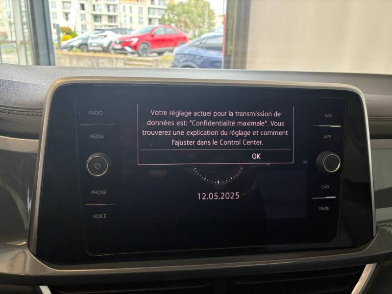 Photo 7 de l’annonce de VOLKSWAGEN T-Roc d’occasion à vendre à CHENNEVIÈRES-SUR-MARNE