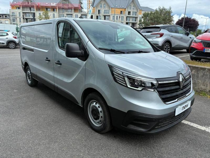Photo 3 de l’annonce de RENAULT Trafic Fg VUL d’occasion à vendre à CHENNEVIÈRES-SUR-MARNE