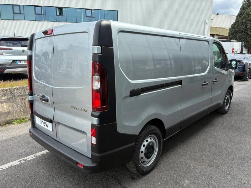 Photo 13 de l’annonce de RENAULT Trafic Fg VUL d’occasion à vendre à CHENNEVIÈRES-SUR-MARNE