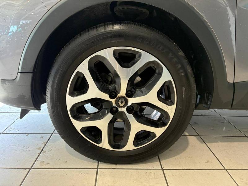 Photo 4 de l’annonce de RENAULT Captur d’occasion à vendre à CHENNEVIÈRES-SUR-MARNE