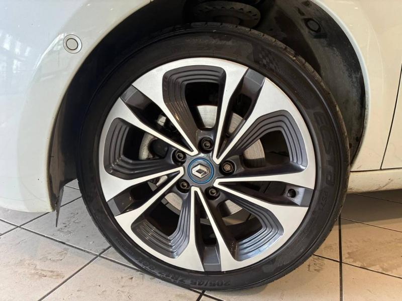 Photo 3 de l’annonce de RENAULT Zoe d’occasion à vendre à CHENNEVIÈRES-SUR-MARNE