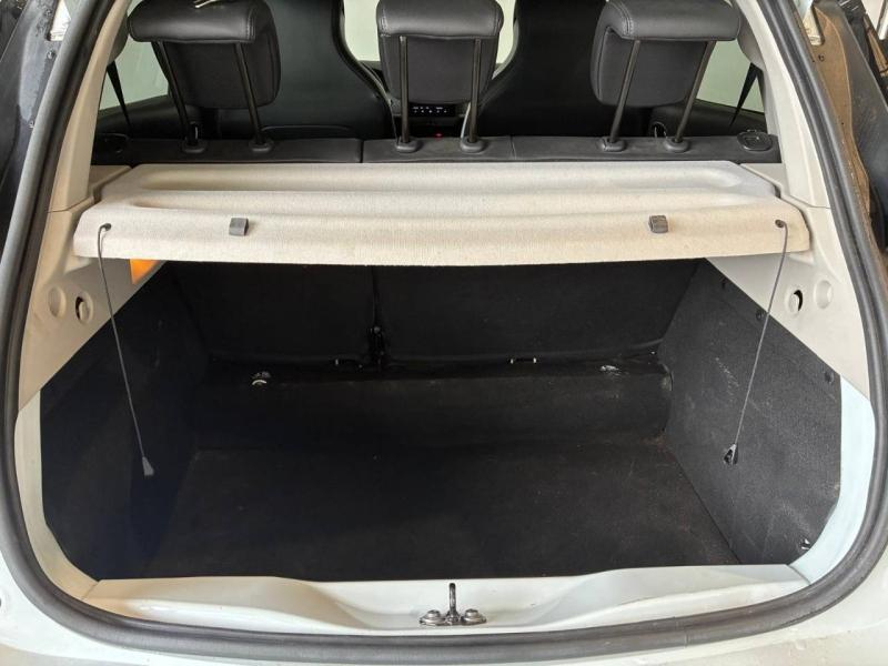 Photo 12 de l’annonce de RENAULT Zoe d’occasion à vendre à CHENNEVIÈRES-SUR-MARNE