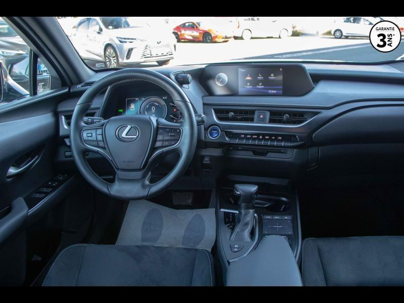 Photo 6 de l’annonce de LEXUS UX d’occasion à vendre à LATTES