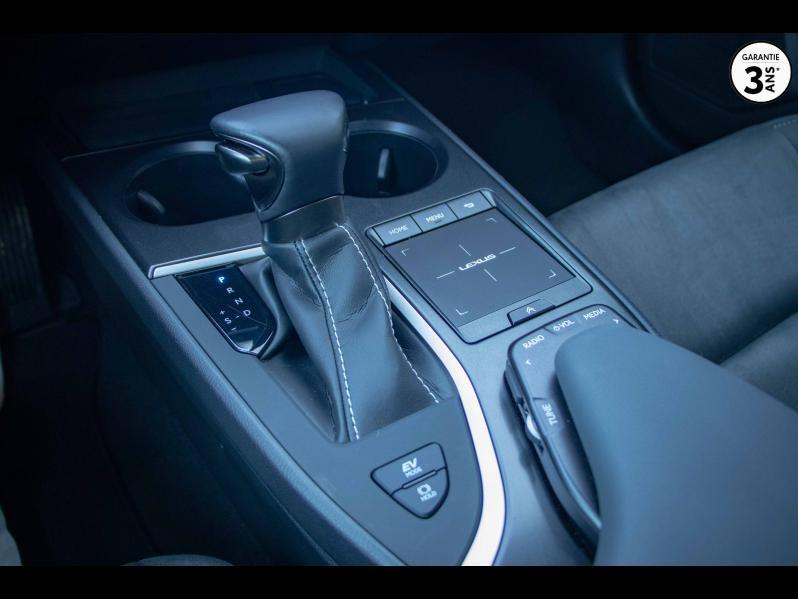Photo 13 de l’annonce de LEXUS UX d’occasion à vendre à LATTES