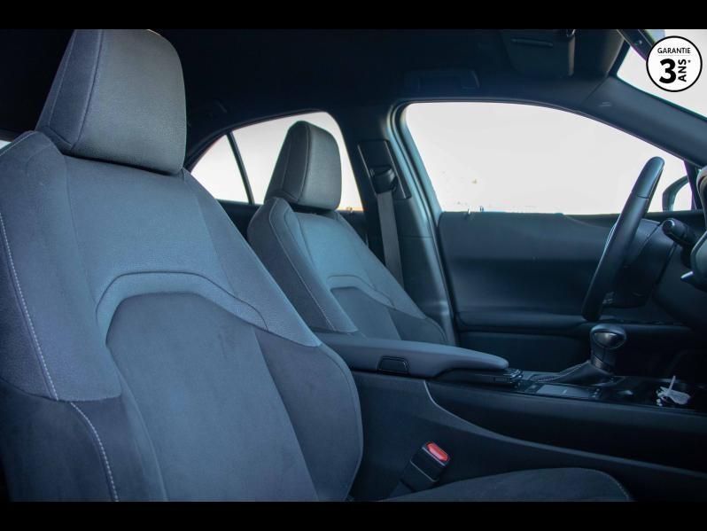Photo 14 de l’annonce de LEXUS UX d’occasion à vendre à LATTES