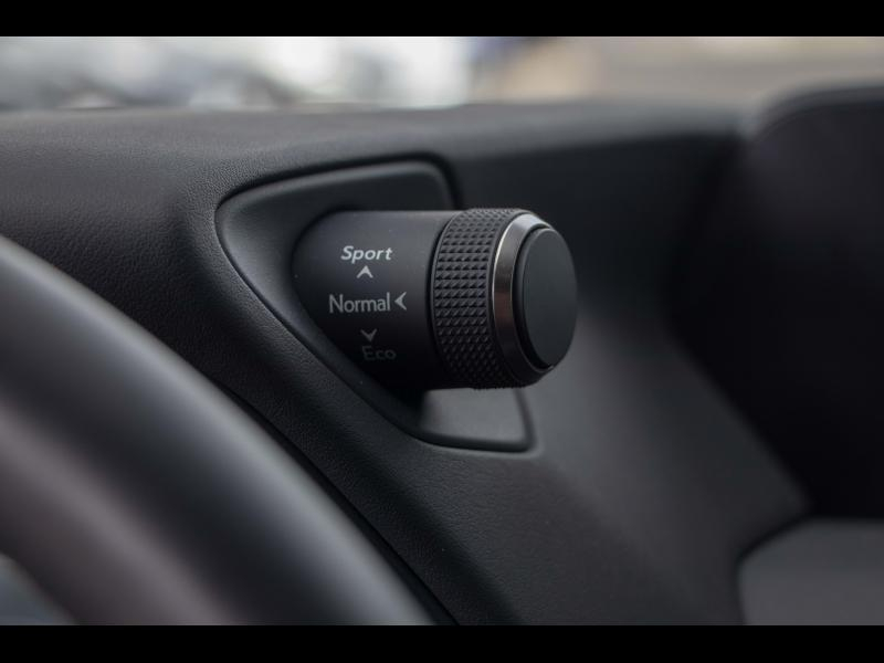 Photo 14 de l’annonce de LEXUS UX d’occasion à vendre à LATTES