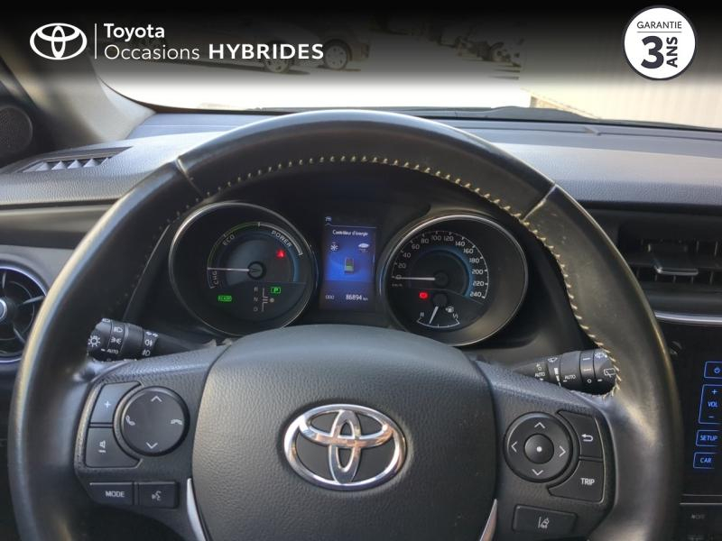 Photo 13 de l’annonce de TOYOTA Auris d’occasion à vendre à NÎMES
