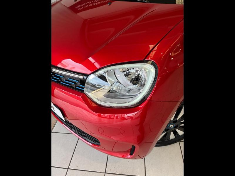 Photo 5 de l’annonce de RENAULT Twingo d’occasion à vendre à CHENNEVIÈRES-SUR-MARNE