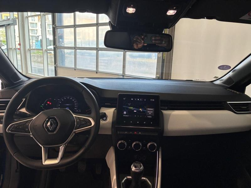 Photo 7 de l’annonce de RENAULT Clio d’occasion à vendre à CHENNEVIÈRES-SUR-MARNE