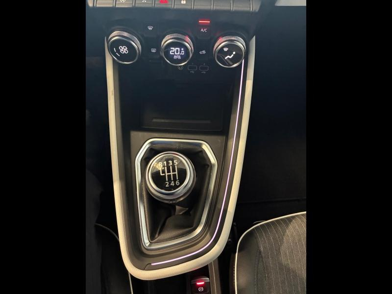 Photo 14 de l’annonce de RENAULT Clio d’occasion à vendre à CHENNEVIÈRES-SUR-MARNE