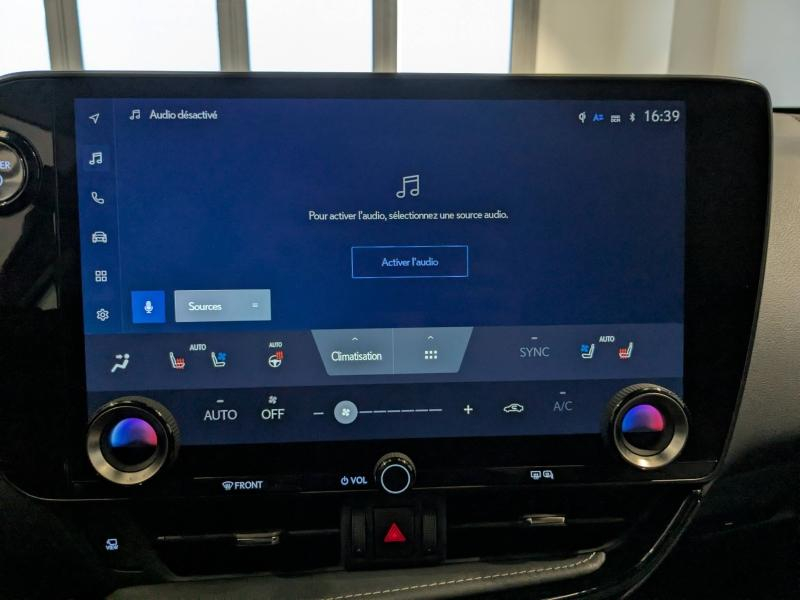 Photo 7 de l’annonce de LEXUS NX d’occasion à vendre à AUBIÈRE