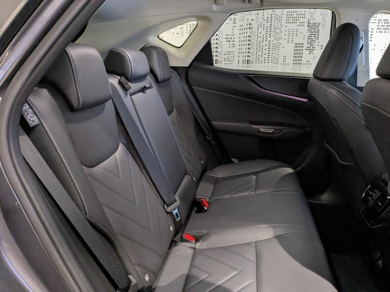 Photo 13 de l’annonce de LEXUS NX d’occasion à vendre à AUBIÈRE