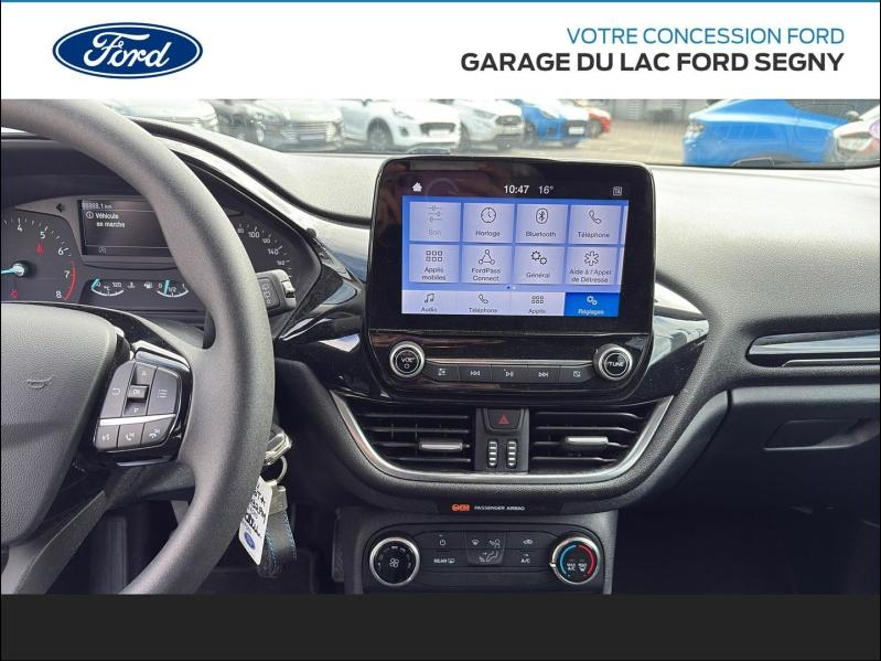 Photo 7 de l’annonce de FORD Fiesta d’occasion à vendre à PAYS DE GEX