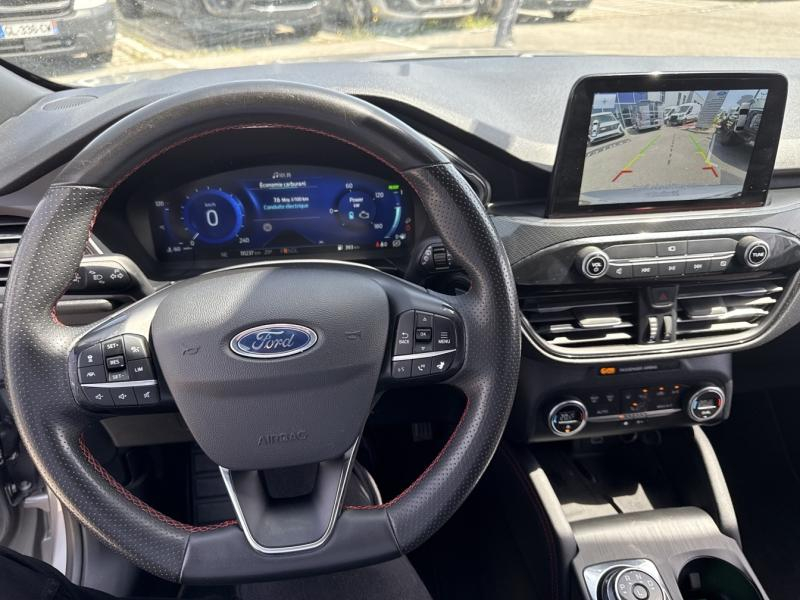 Photo 11 de l’annonce de FORD Kuga d’occasion à vendre à LA VALETTE