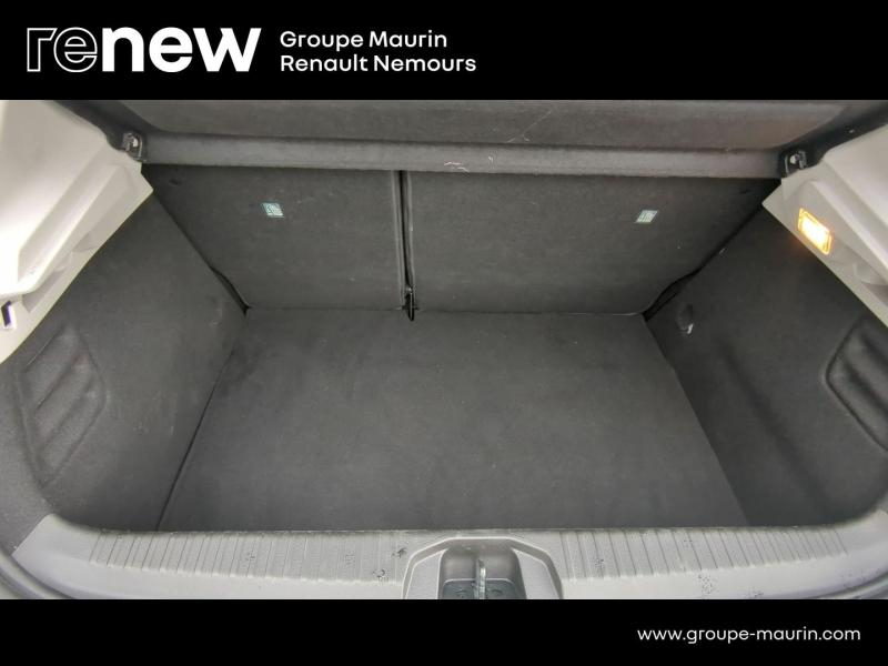 Photo 12 de l’annonce de RENAULT Clio d’occasion à vendre à SAINT PIERRE LES NEMOURS
