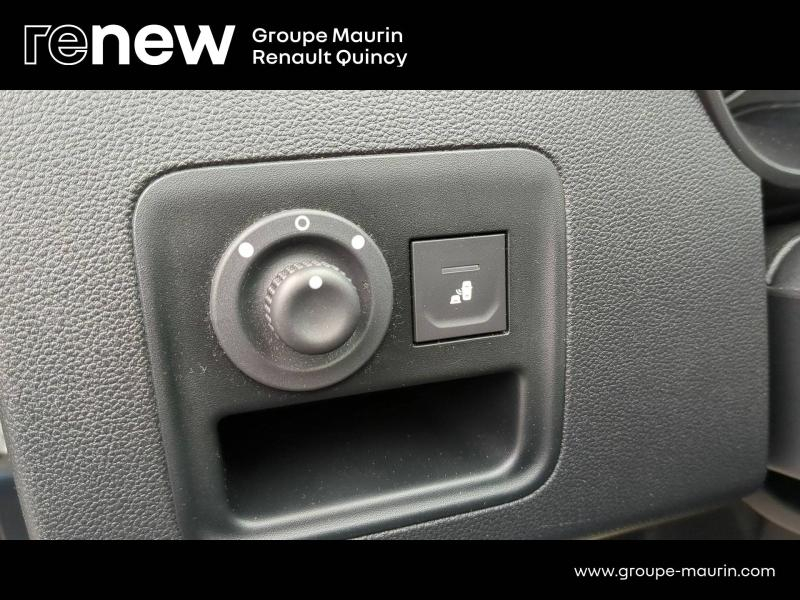 Photo 8 de l’annonce de DACIA Duster d’occasion à vendre à QUINCY-SOUS-SÉNART