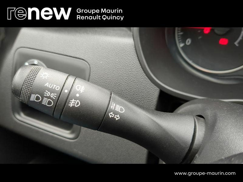 Photo 9 de l’annonce de DACIA Duster d’occasion à vendre à QUINCY-SOUS-SÉNART