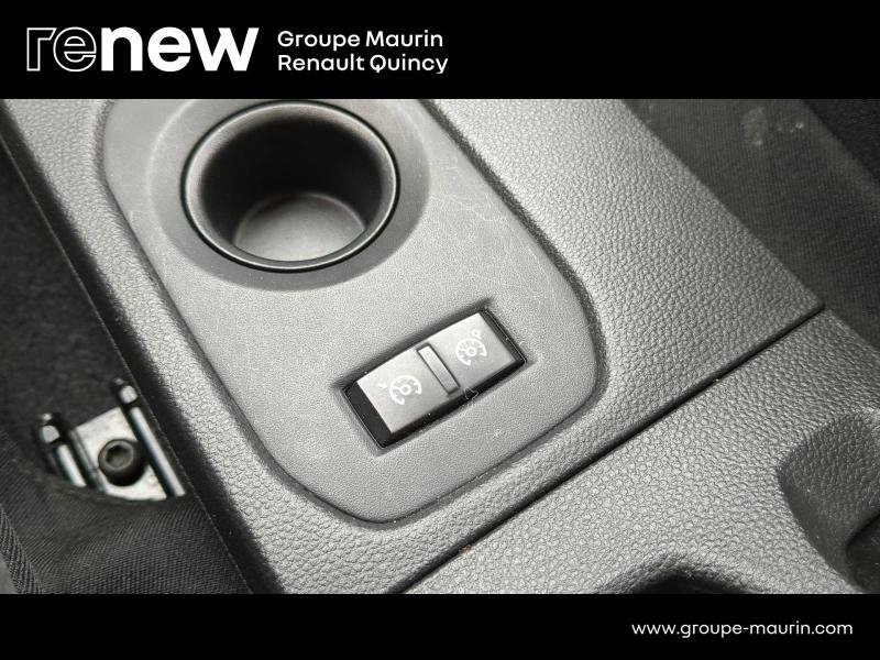 Photo 18 de l’annonce de DACIA Duster d’occasion à vendre à QUINCY-SOUS-SÉNART