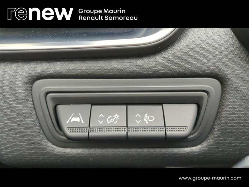 Photo 20 de l’annonce de RENAULT Clio d’occasion à vendre à SAMOREAU