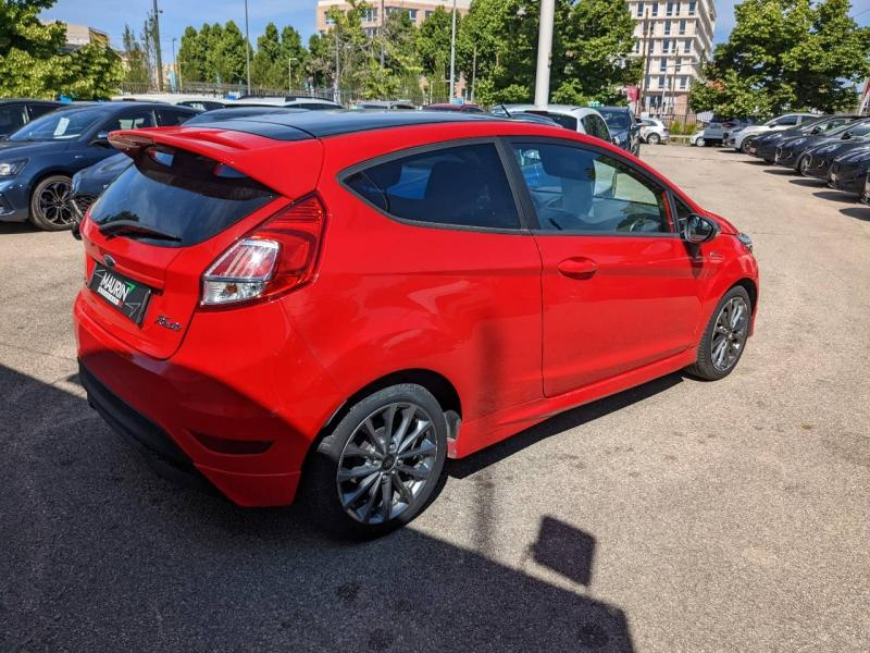 Photo 5 de l’annonce de FORD Fiesta d’occasion à vendre à MARSEILLE