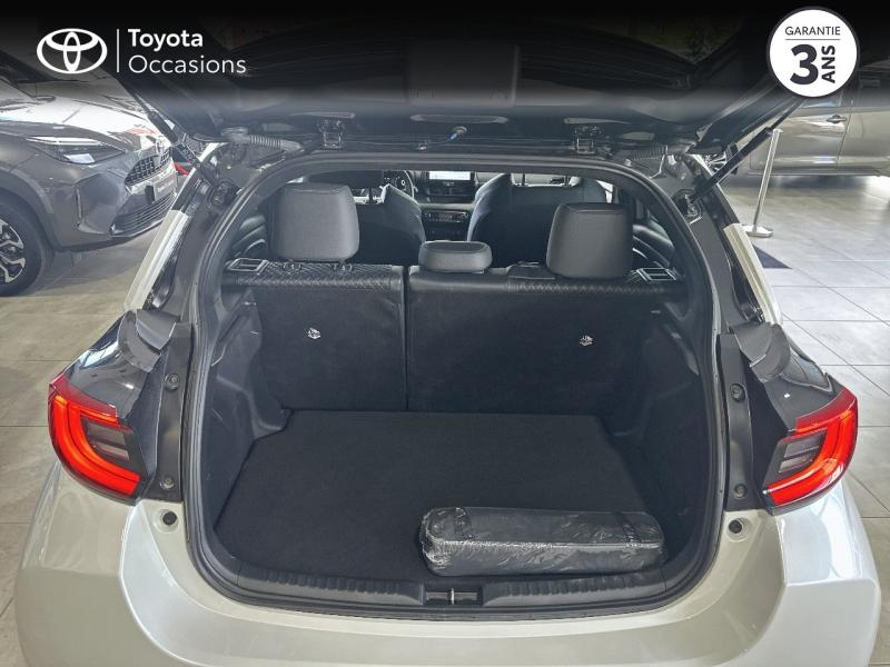 Photo 10 de l’annonce de TOYOTA Yaris d’occasion à vendre à LATTES