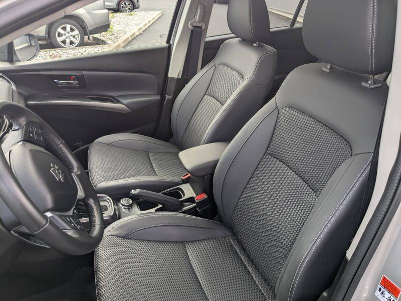 Photo 9 de l’annonce de SUZUKI SX4 S-Cross d’occasion à vendre à GAP