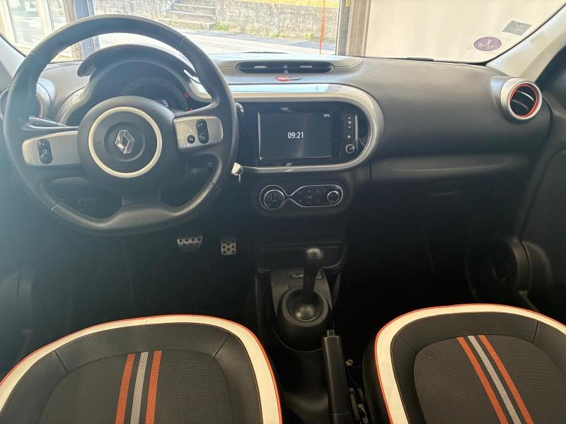 Photo 9 de l’annonce de RENAULT Twingo d’occasion à vendre à CHENNEVIÈRES-SUR-MARNE