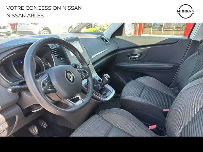 Photo 3 de l’annonce de RENAULT Scenic d’occasion à vendre à ARLES