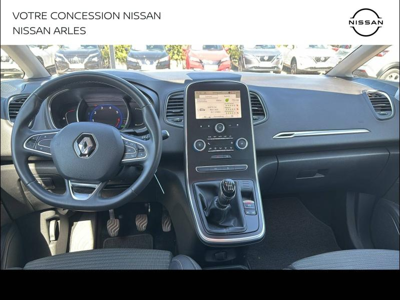 Photo 10 de l’annonce de RENAULT Scenic d’occasion à vendre à ARLES