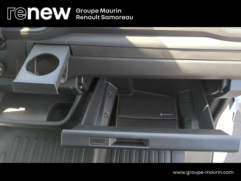 Photo 14 de l’annonce de RENAULT Master Fg VUL d’occasion à vendre à SAMOREAU
