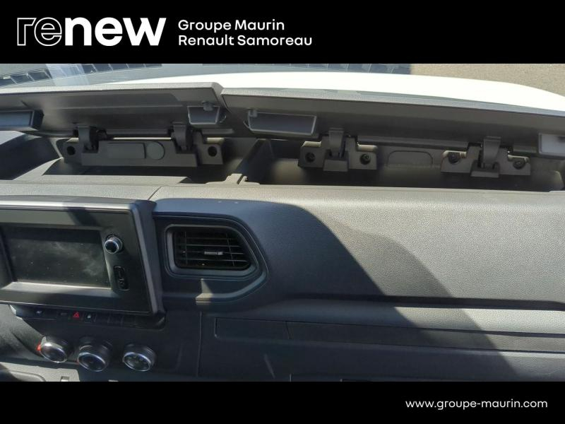 Photo 15 de l’annonce de RENAULT Master Fg VUL d’occasion à vendre à SAMOREAU