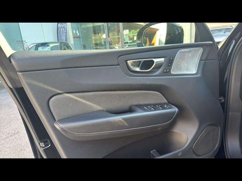 Photo 18 de l’annonce de VOLVO XC60 d’occasion à vendre à AIX-EN-PROVENCE