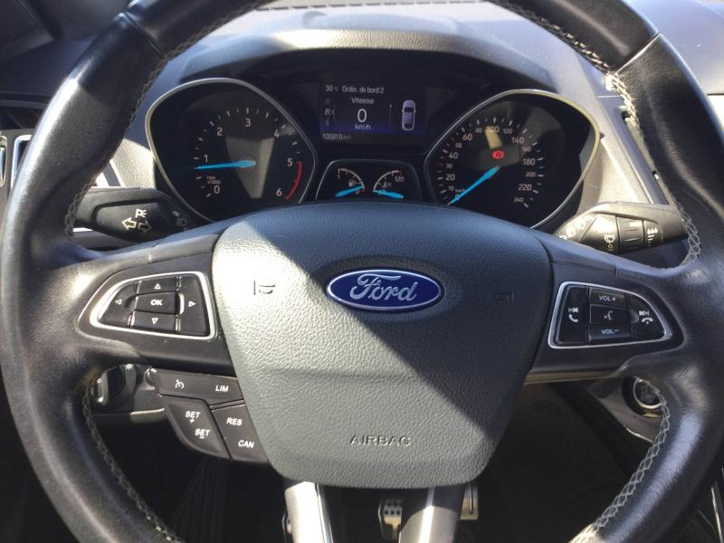 Photo 12 de l’annonce de FORD Kuga d’occasion à vendre à AVIGNON