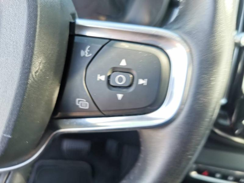 Photo 15 de l’annonce de VOLVO XC40 d’occasion à vendre à VITROLLES