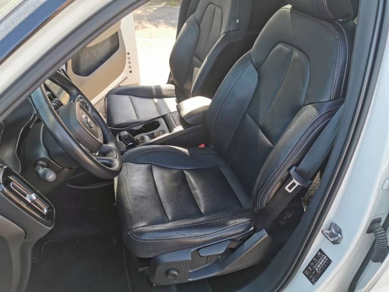 Photo 19 de l’annonce de VOLVO XC40 d’occasion à vendre à VITROLLES
