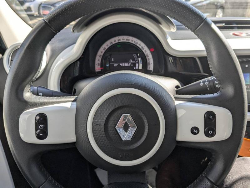 Photo 9 de l’annonce de RENAULT Twingo d’occasion à vendre à AIX-EN-PROVENCE
