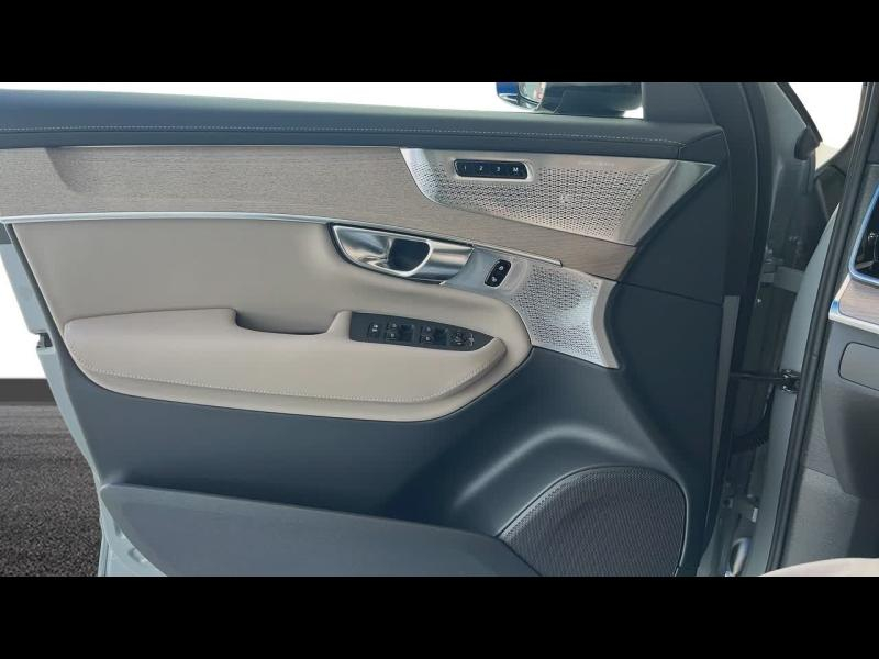 Photo 19 de l’annonce de VOLVO XC90 d’occasion à vendre à TOULON