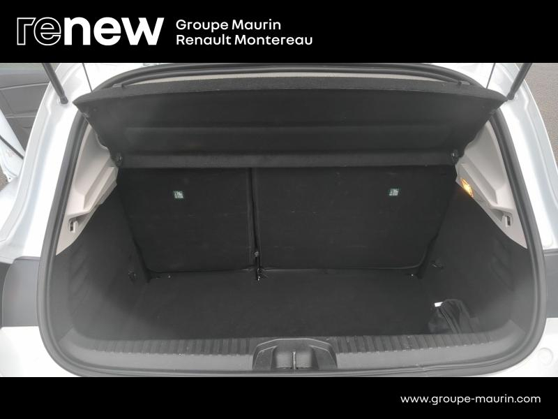 Photo 13 de l’annonce de RENAULT Clio d’occasion à vendre à VARENNES SUR SEINE