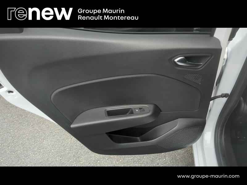 Photo 16 de l’annonce de RENAULT Clio d’occasion à vendre à VARENNES SUR SEINE