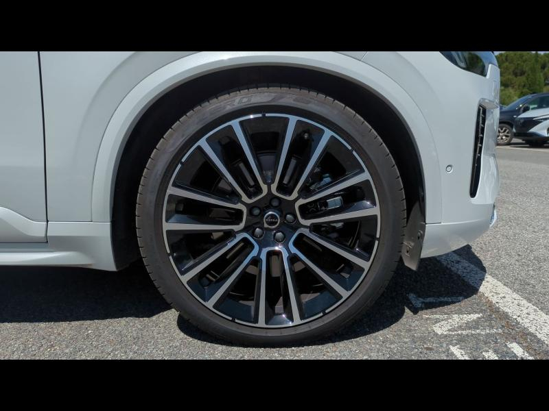 Photo 14 de l’annonce de VOLVO XC90 d’occasion à vendre à FRÉJUS