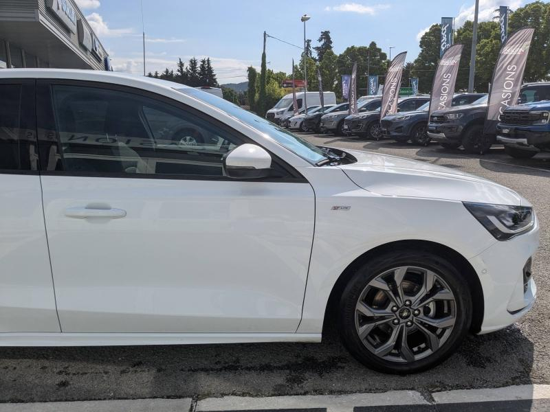 Photo 5 de l’annonce de FORD Focus d’occasion à vendre à DRAGUIGNAN
