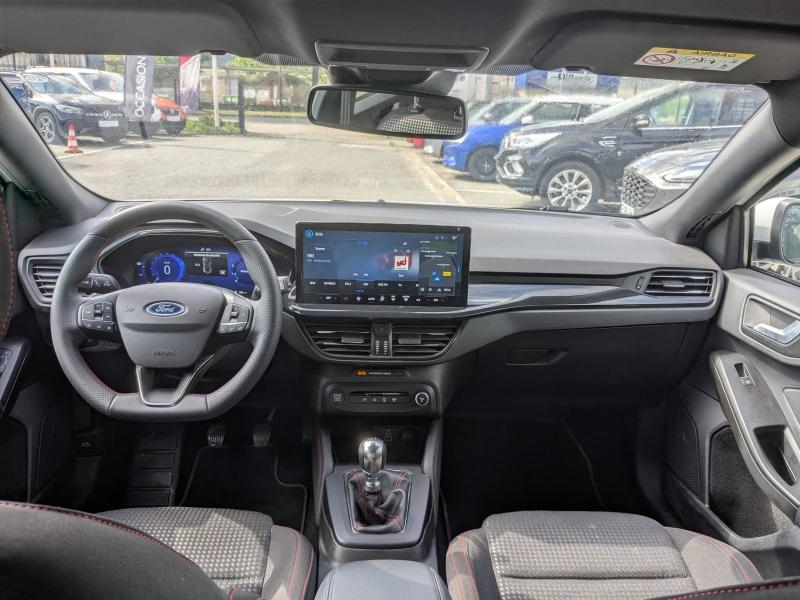 Photo 16 de l’annonce de FORD Focus d’occasion à vendre à DRAGUIGNAN