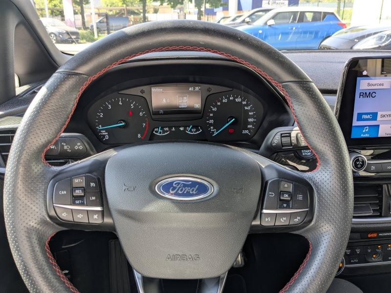 Photo 19 de l’annonce de FORD Fiesta d’occasion à vendre à DRAGUIGNAN